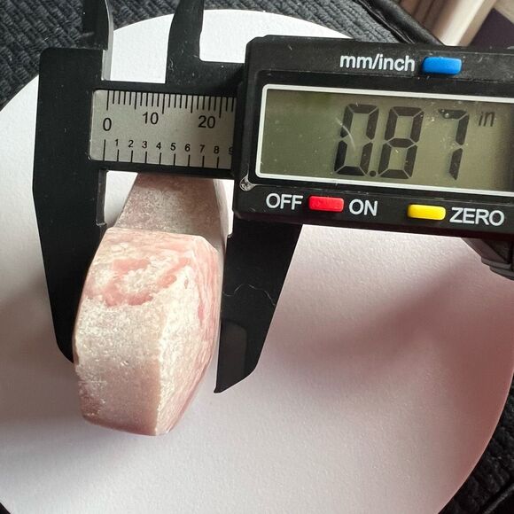 Pink Opal Heart Carving‎ (#8) - Picture 6 of 9